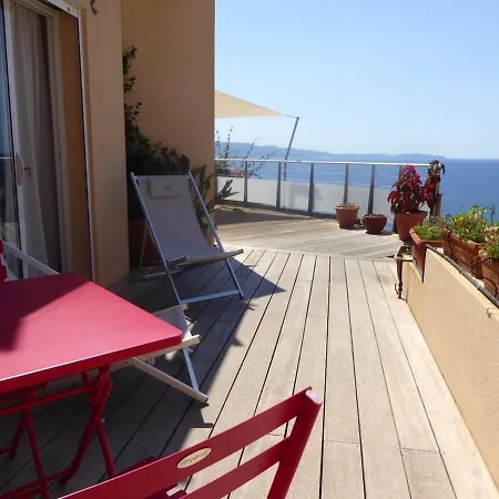 De 2 Chambres A Ajaccio A 500 M De La Avec Vue Sur La Terrasse Amenagee Et Wifi Apartment