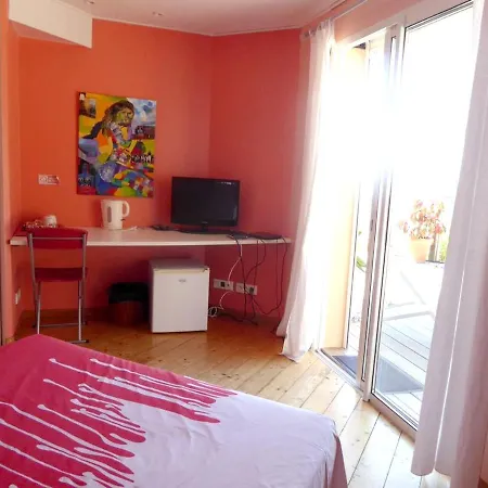 De 2 Chambres A Ajaccio A 500 M De La Avec Vue Sur La Terrasse Amenagee Et Wifi Appartamento