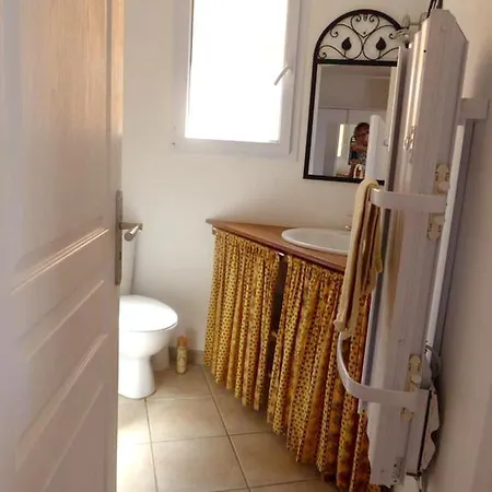 Apartmán De 2 Chambres A Ajaccio A 500 M De La Avec Vue Sur La Terrasse Amenagee Et Wifi